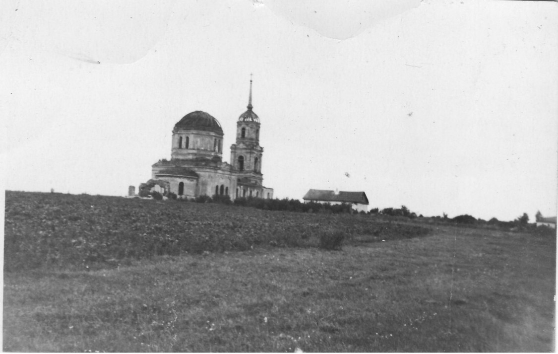 Нашли в поле огромную церковь, внутри сохранились фрески, показываю фоточки  | Дневник Вольного Сталкера | Дзен