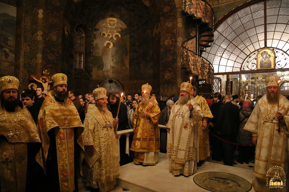 Всенощное бдение в Трапезном храме 