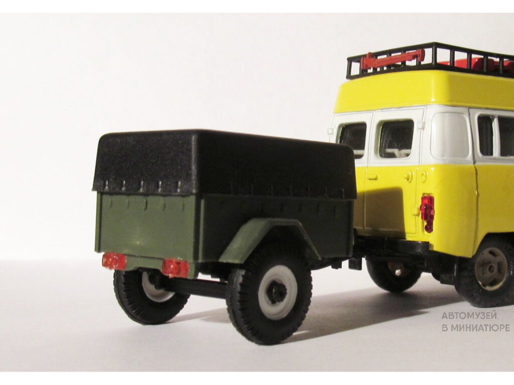 Прицеп ГАЗ-704 (УАЗ-8109) из коллекции автора