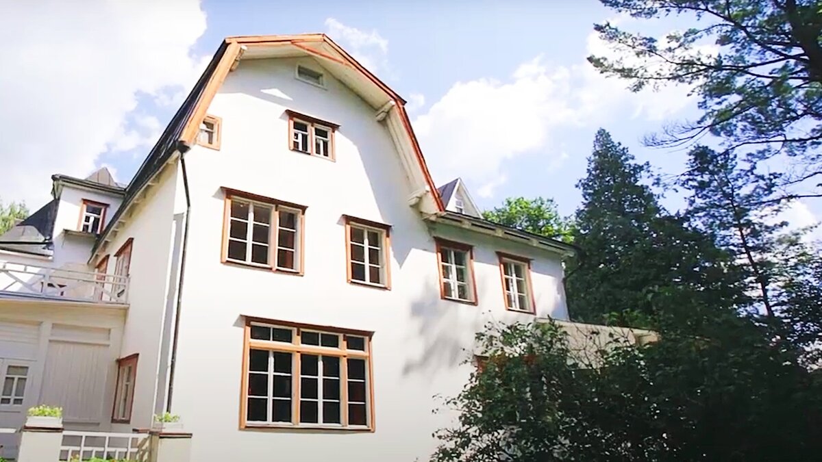 Большой дом в усадьбе В.Д. Поленова