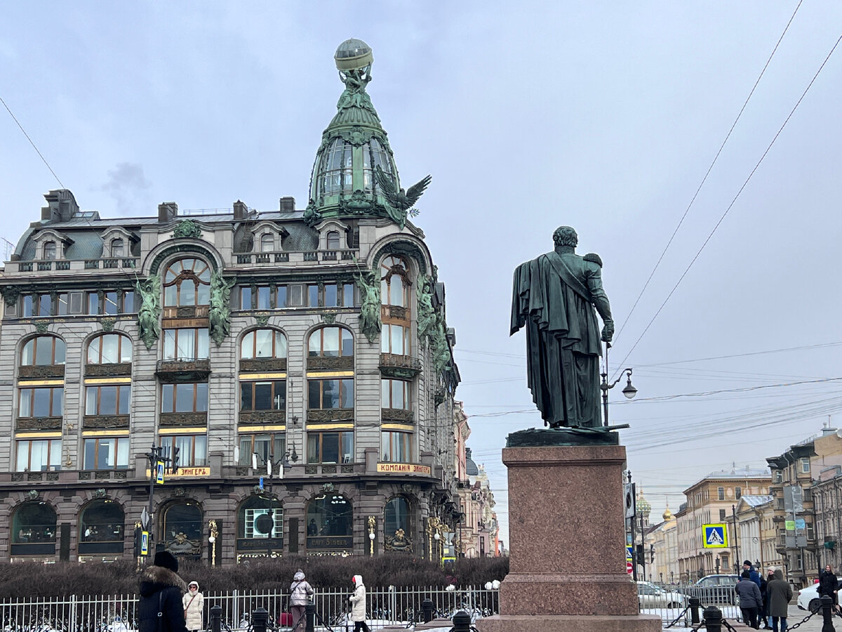 Жили два дня в 2-этажной квартире в центре Петербурга: Цена и условия  такие, что рассекречивать жалко. Сдаю 