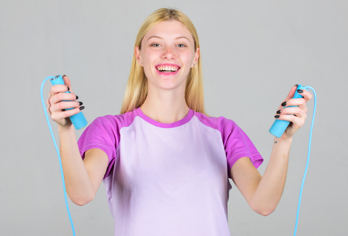 Девушка со скакалкой.