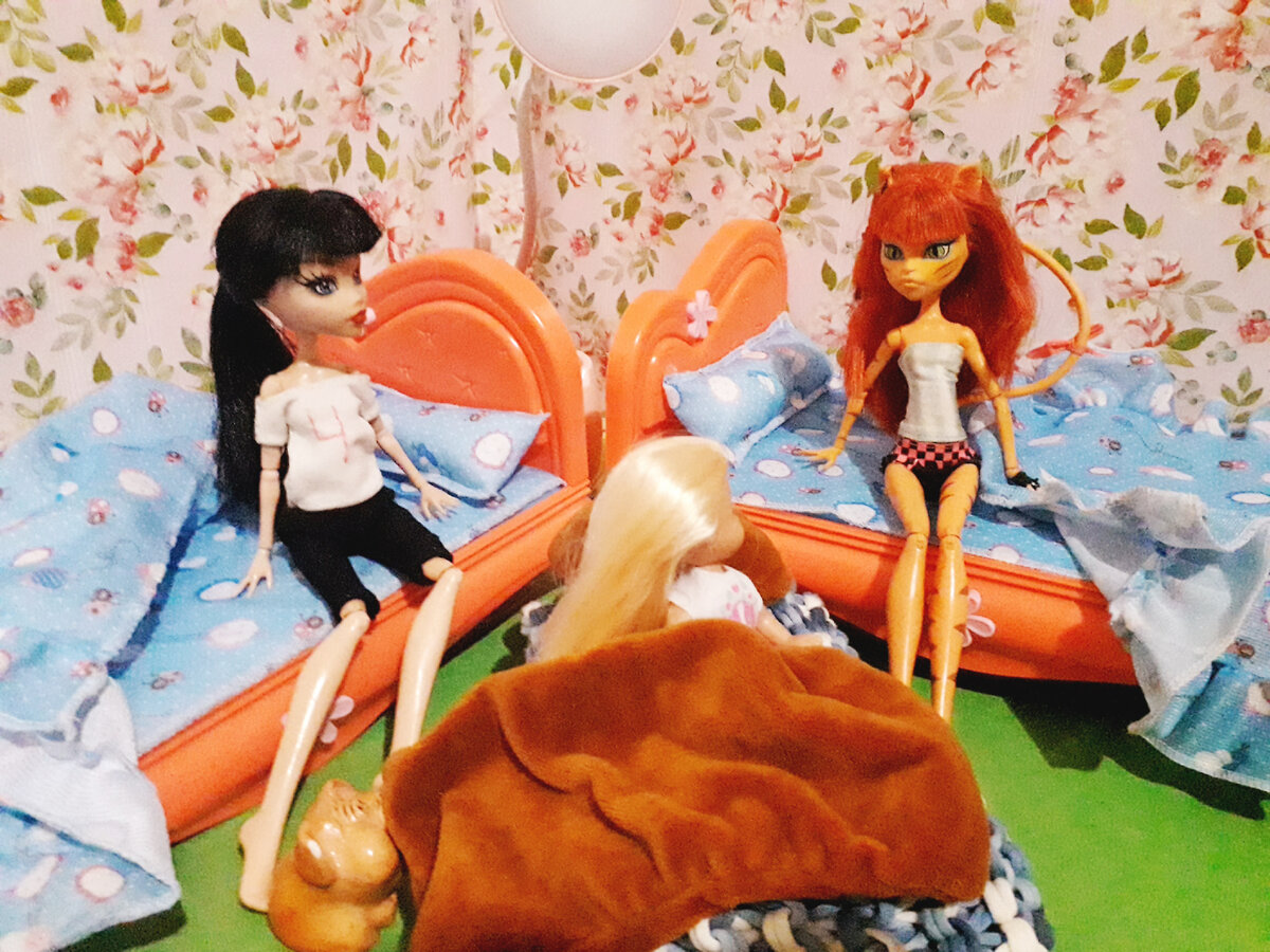 Если поросенку не спится - он всех разбудит.