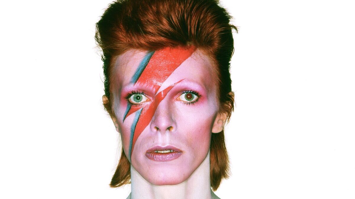    Снимок для обложки альбома Aladdin Sane, 1973© Фото : Victoria and Albert Museum