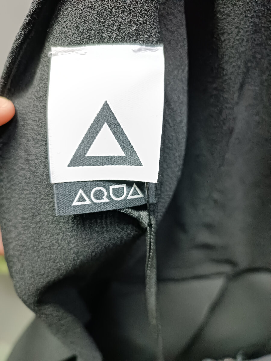 Новое, с биркой и этикеткой. Aquabyaqua. 