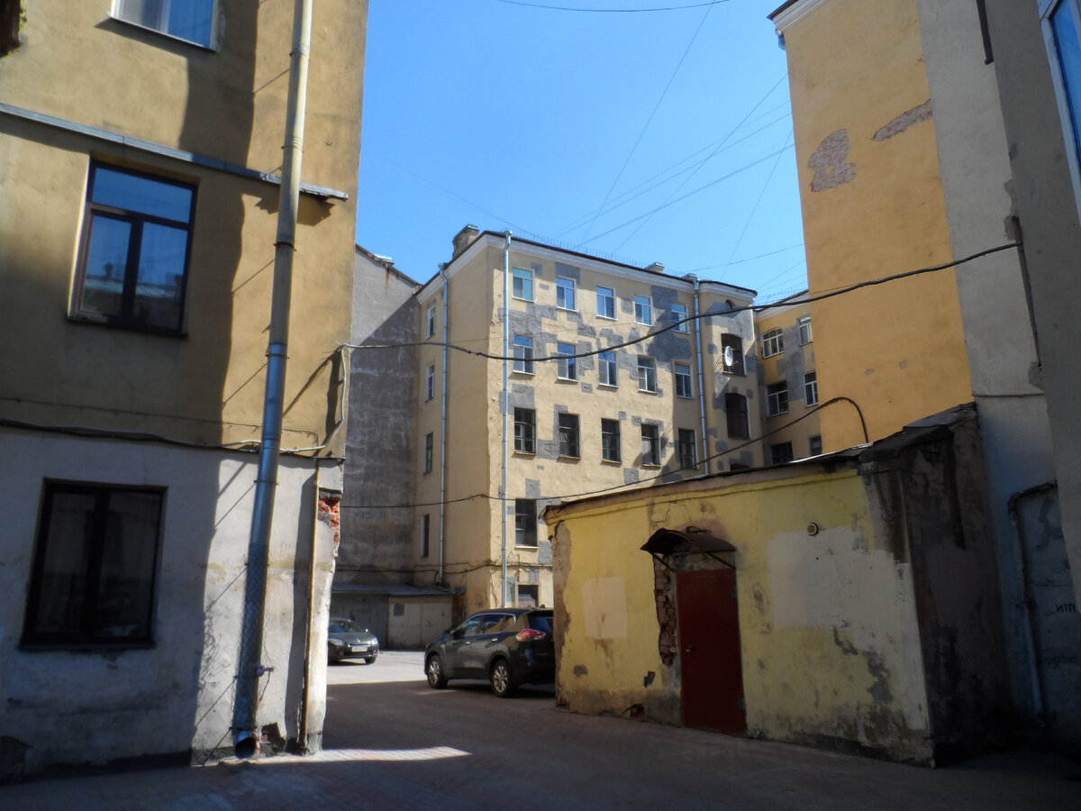 питерские дворы...