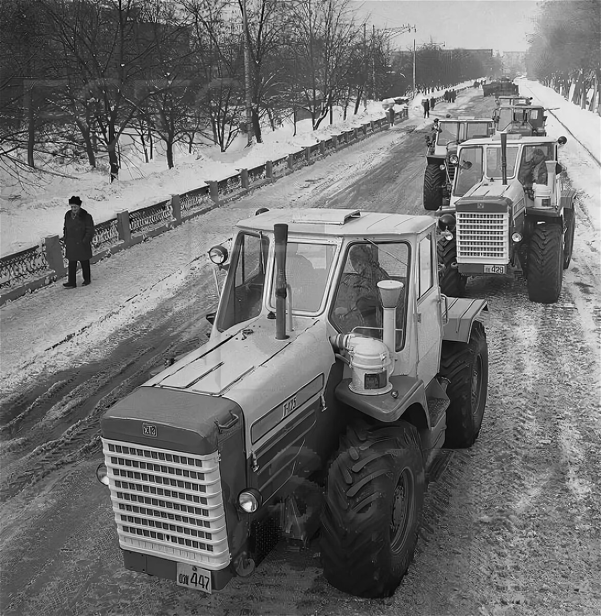 Советские трактора. Трактор т125 ХТЗ. ХТЗ Т 125. Т125 трактор Википедия. Трактор ХТЗ-125 К.