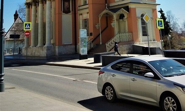 Пешеходный переход на улице Варварка.