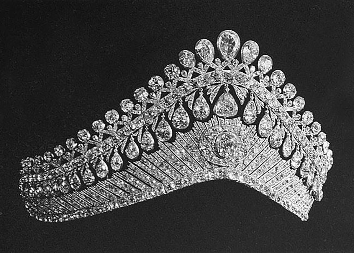 Лучистая тиара Елизаветы Алексеевны