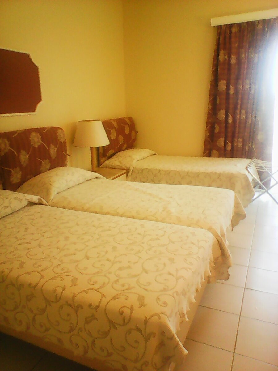 и довольно большая терраса