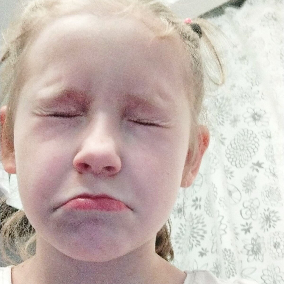 Фото моё личное. Такое выражение лица у меня было, когда кассир спросила про пенсионный.