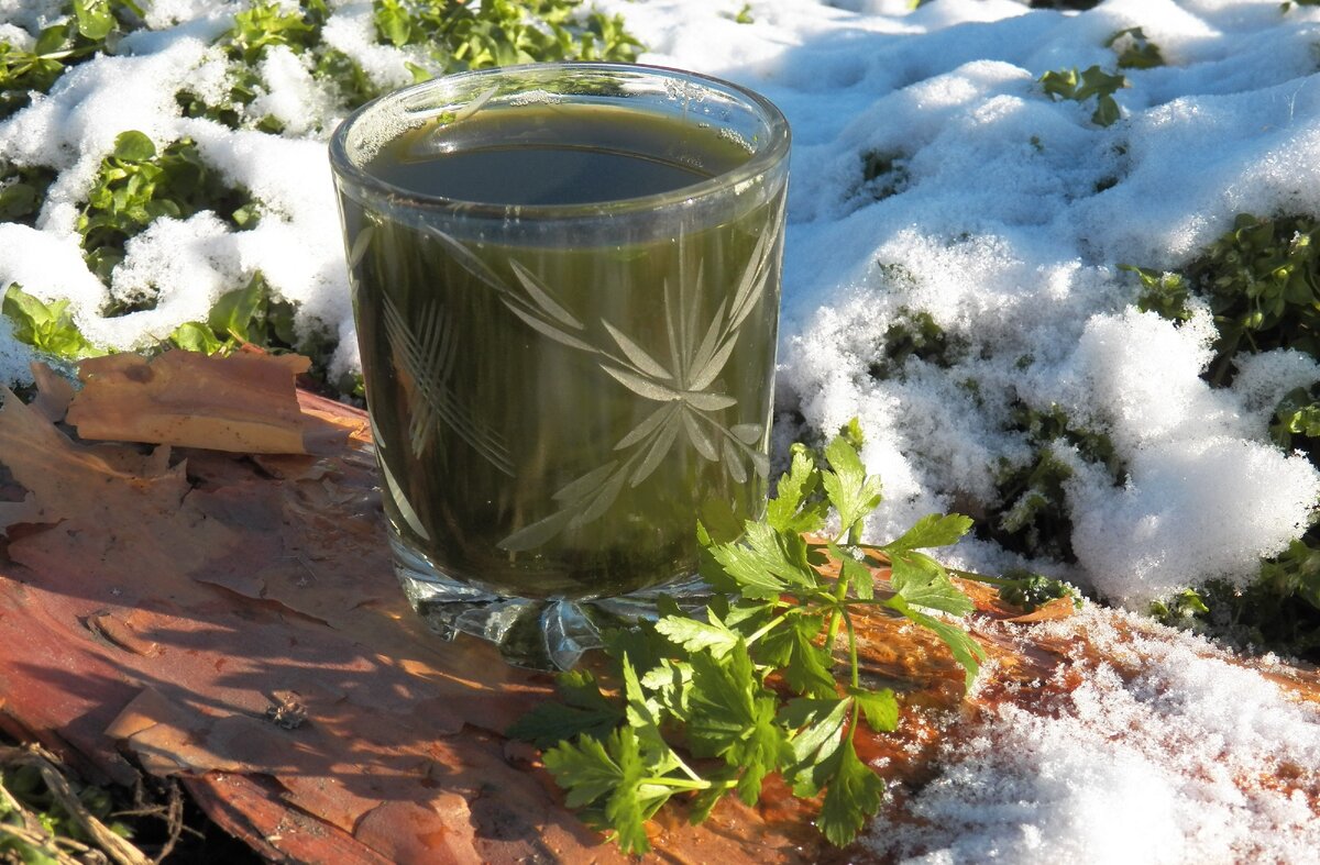 Сок петрушки, очищающий почки