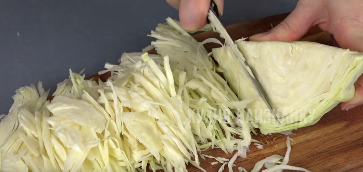 Капусту лучше выбирать посочнее