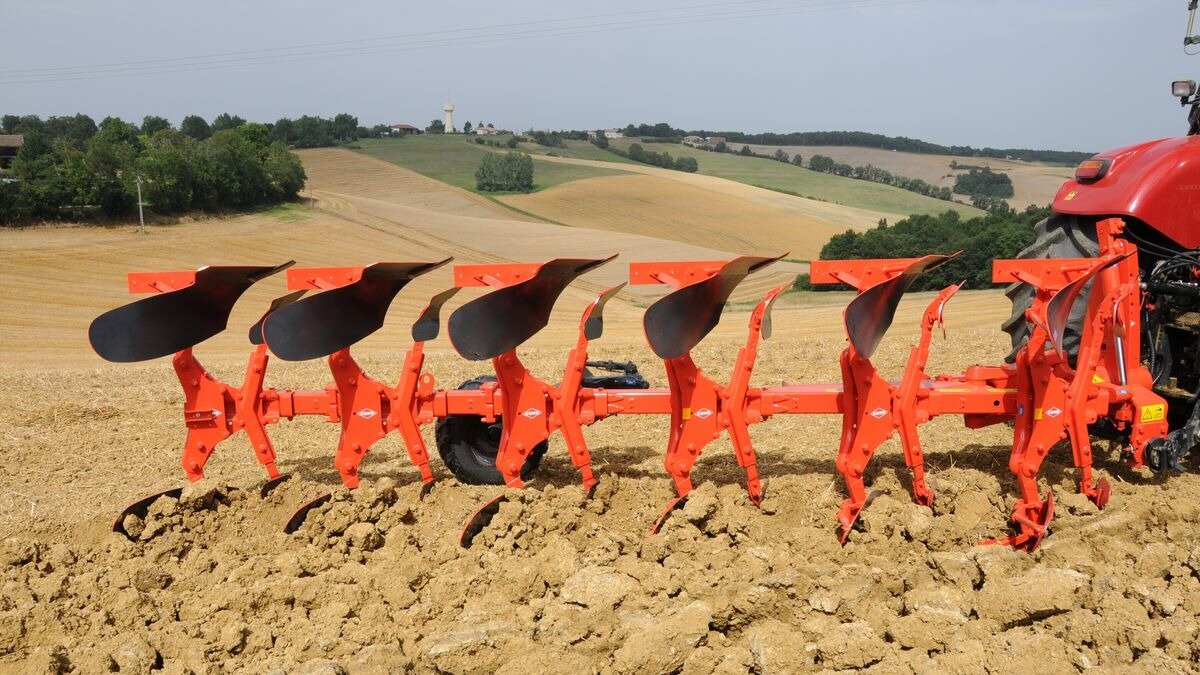 чизель-культиватор чку-4. плуг оборотный навесной peresvet пон-4+1. большие плуги. плуг kuhn challenger 12t (8+4). полунавесной плуг lemken diamant 16.