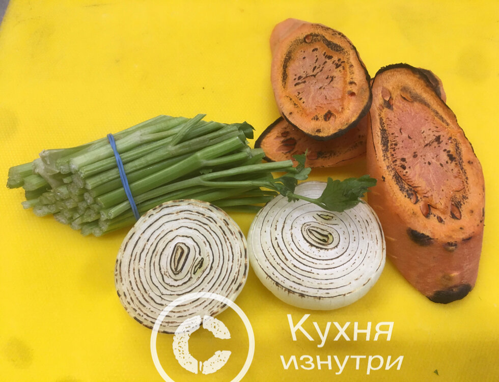 Стандартный овощной набор на бульон. Подумайте, что здесь можно удешевить.