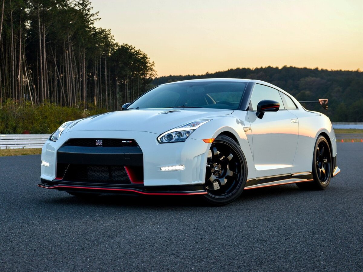 Nissan r35