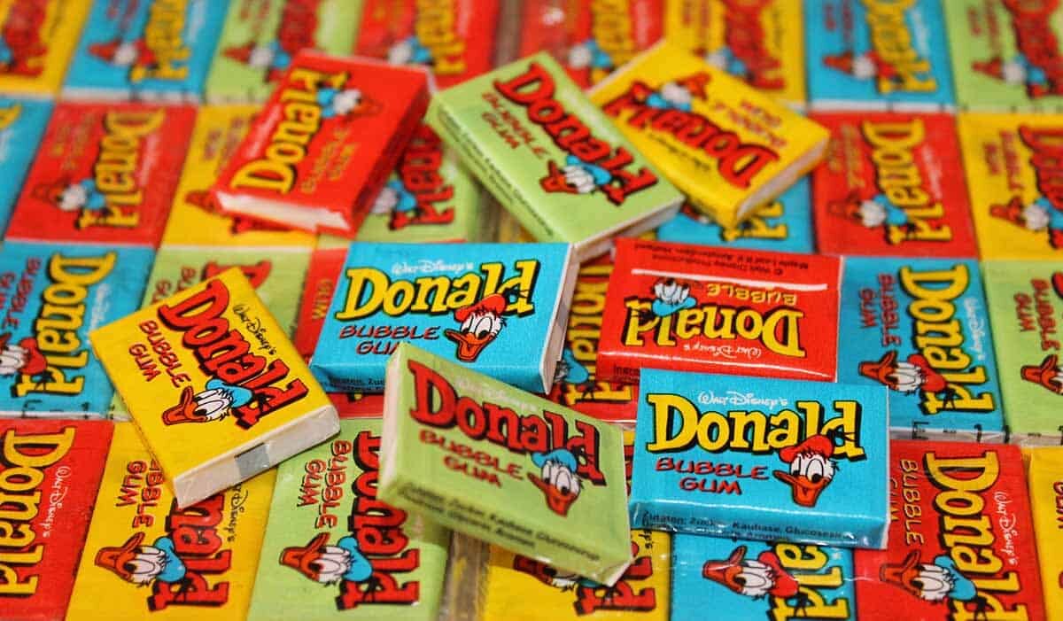 первая советская жвачка. год жевательной резинки. жвачки 90 годов. первая советская жвачка. год жевательной резинки.