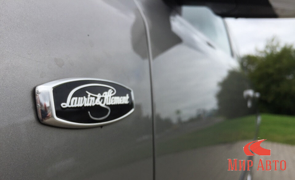 Шильдик на крыле