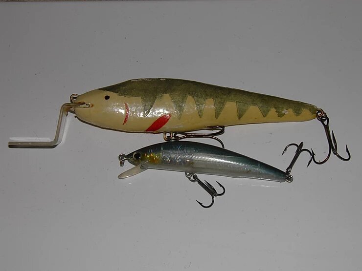  Самодельный 190мм воблер и Aiko Have Magnetism Minnow 125F