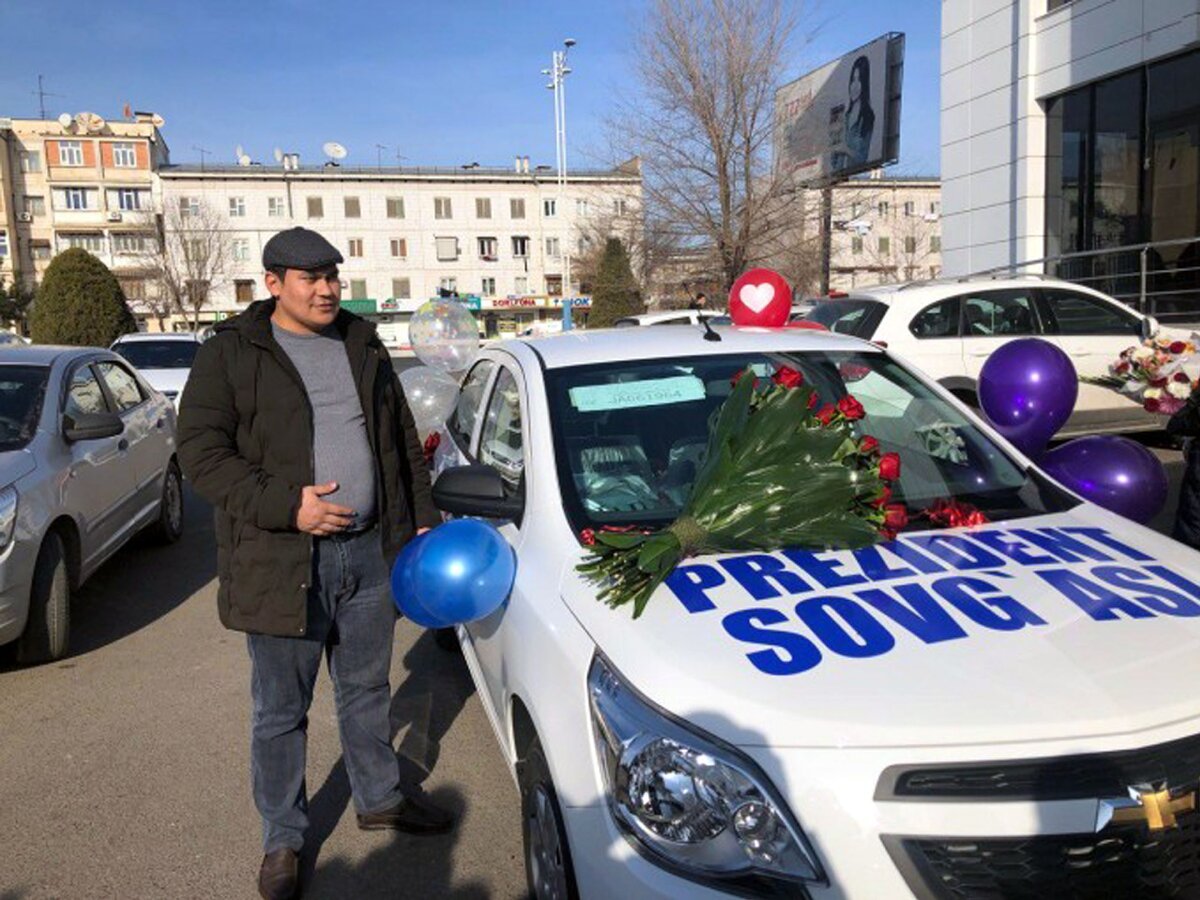 Как находчивые узбеки получают щедрые подарки от президента | Восток - дело  тонкое | Дзен