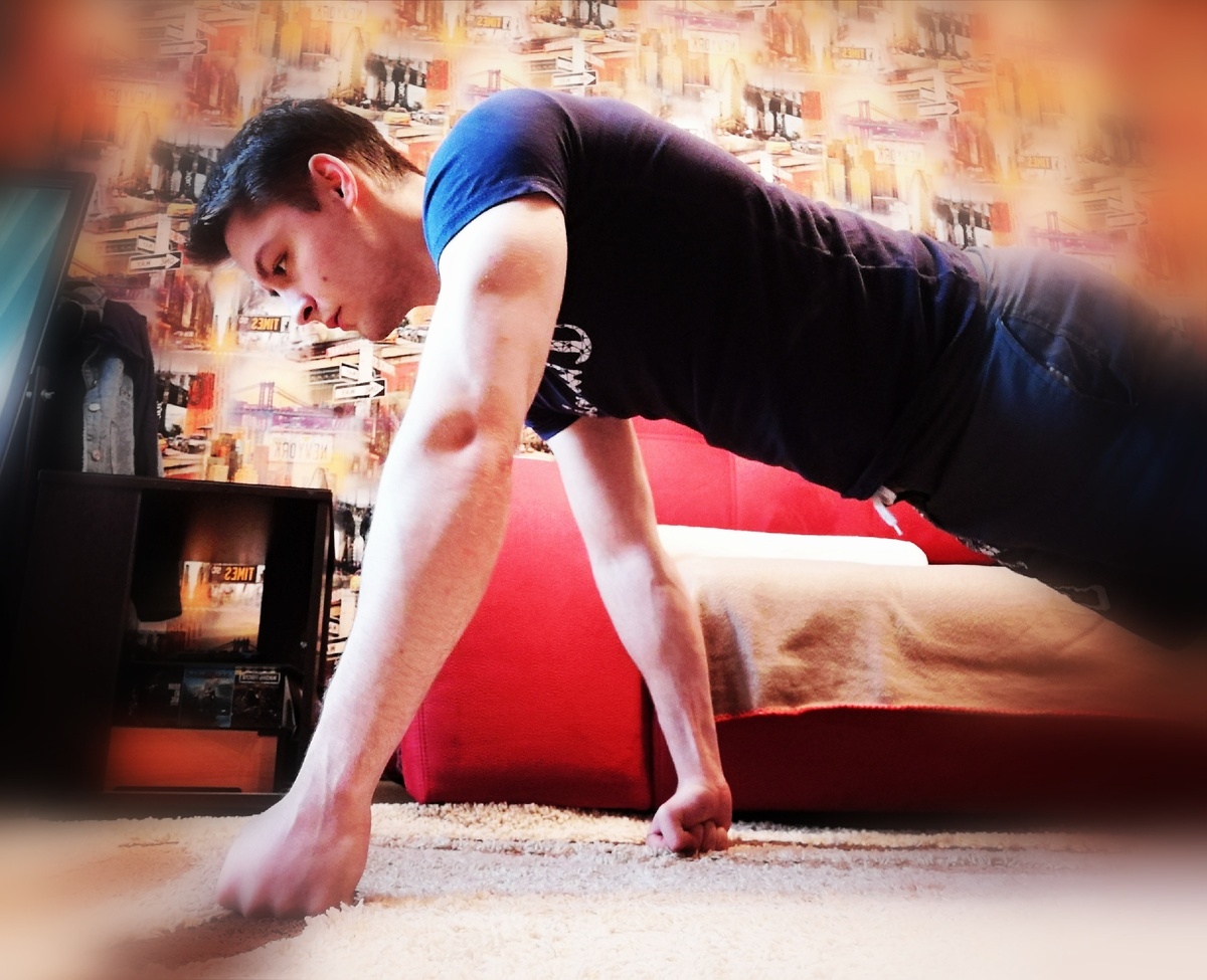 "Спартанские отжимания"