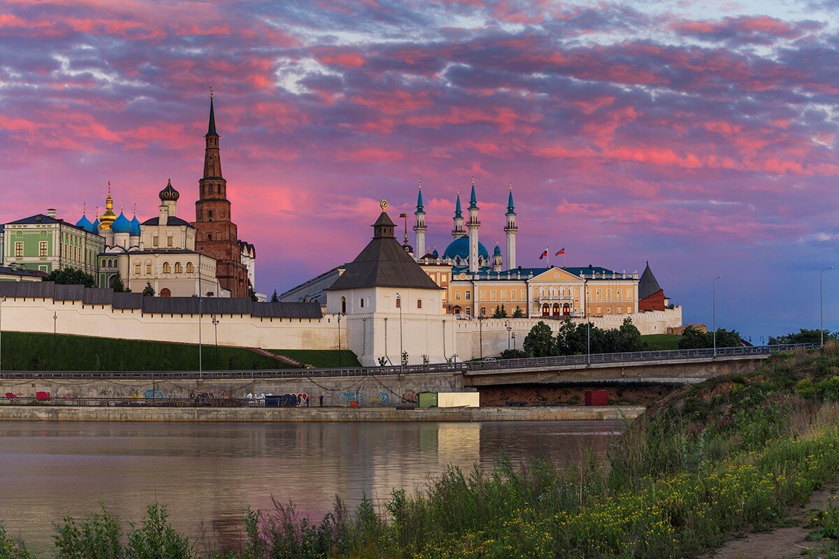 Казанский кремль на закате от https://tonkosti.ru
