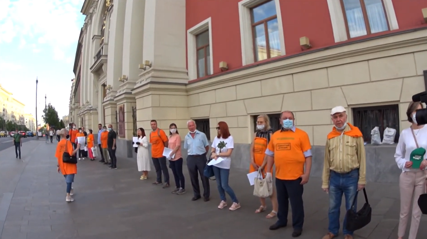 Акция обманутых дольщиков у мэрии Москвы. Фото: Градус ТВ