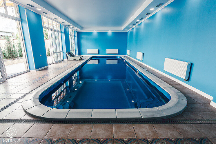 Композитный бассейн модель Олимпик. Длина 12,9 м, Ширина 3,7 м, Глубина 1,7 м.