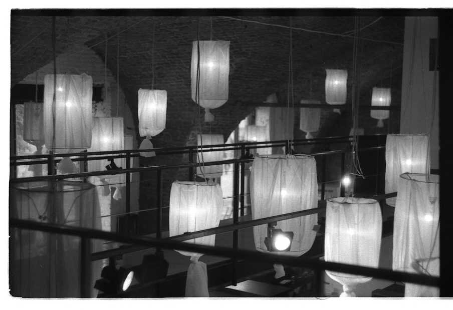 Фото сделано на плёночный фотоаппарат Зенит (плёнка - Ilford 400)