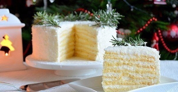 Торт "Кокосовое насложнение".