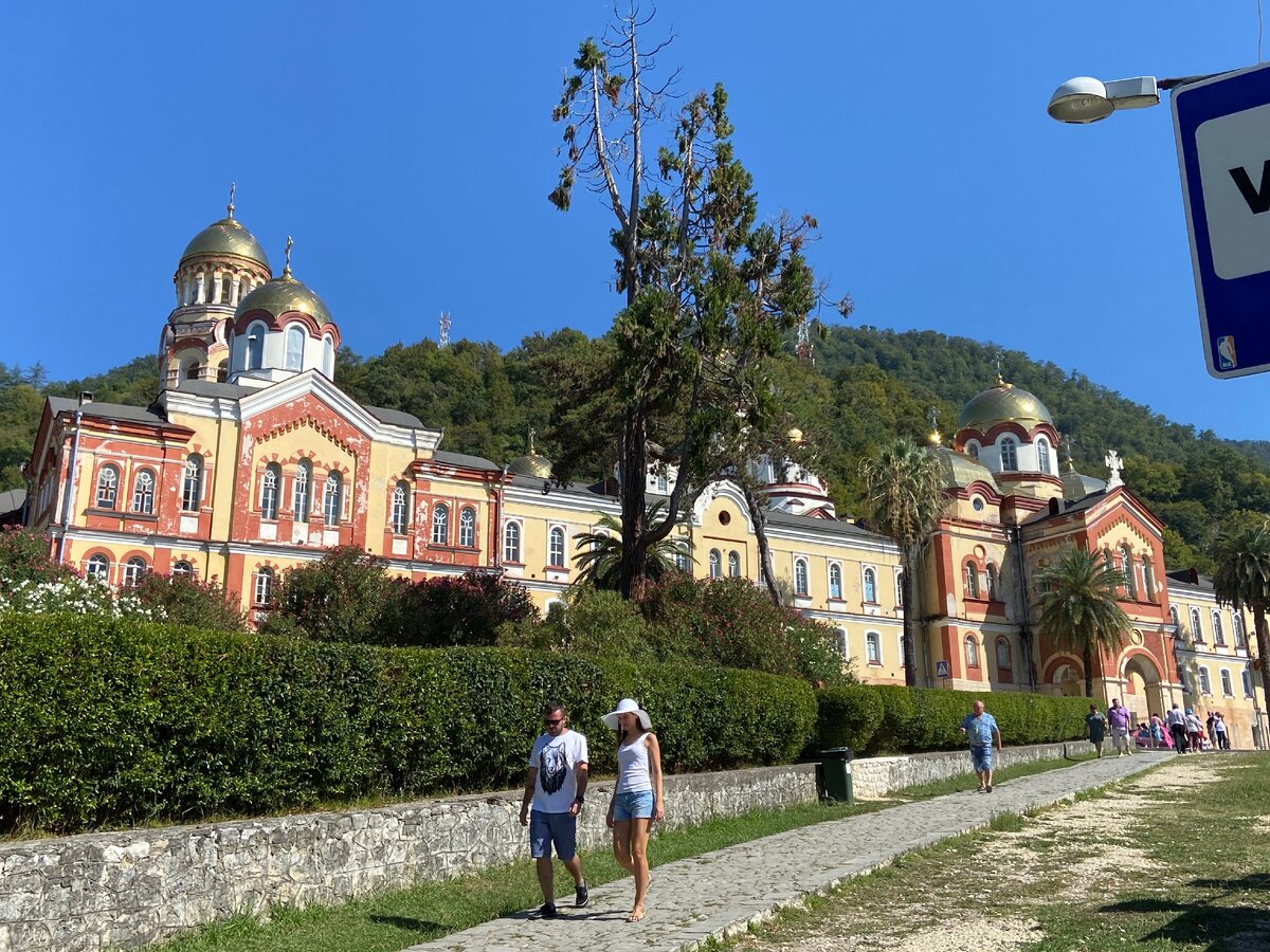 Цены на экскурсии в Абхазии. Безответственность, испорченное настроение и наоборот, высокое качество услуг - все это…