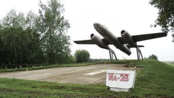 ПАМЯТНИКИ авиаторам и АВИАЦИОННОЙ технике