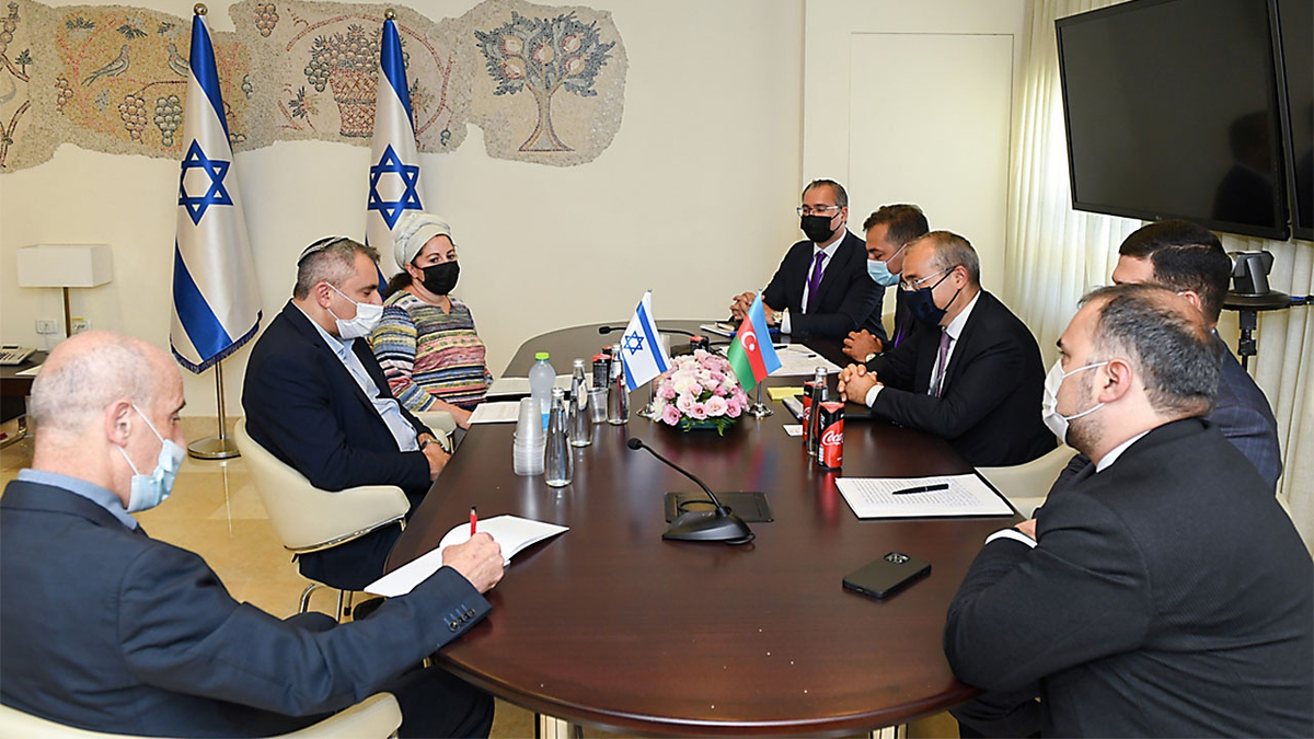 Фонды азербайджана. Министр экономики Азербайджана. Azerbaijan-Israel cooperation. Азербайджан и Израиль будут сотрудничать в создании завода. Дружественные Деловые переговоры в Израиле израильская Дружба.