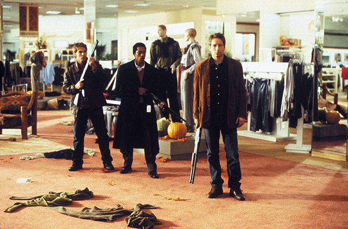 Кадр из фильма «Эволюция» (2001)