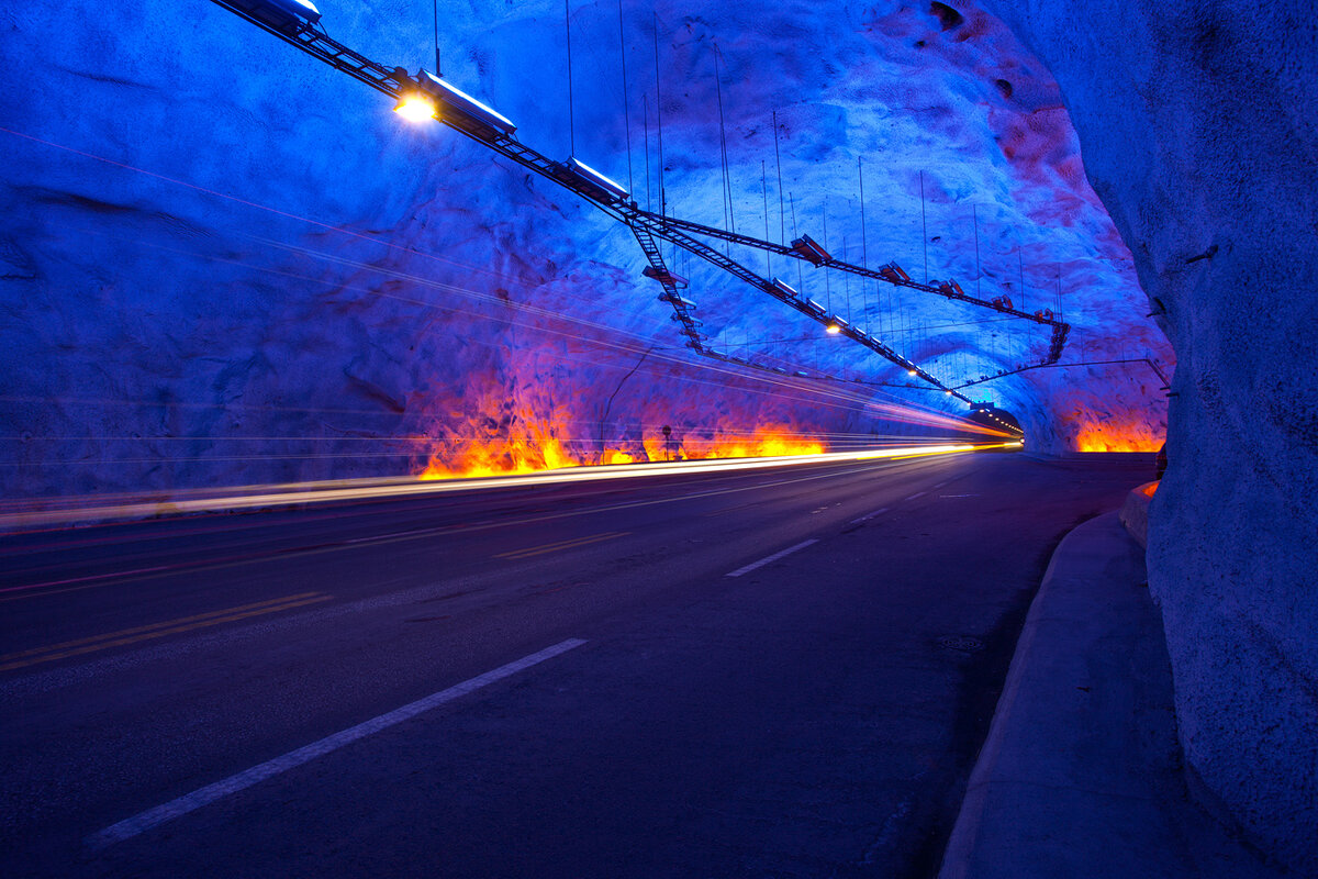 Тоннель. Тонельнорвегия ллордальский тонелб. Лаэрдальский тоннель в Норвегии. Норвегия, Лердальский тоннель — 24,51 км. Самый длинный тоннель в мире автомобильный Норвегия.