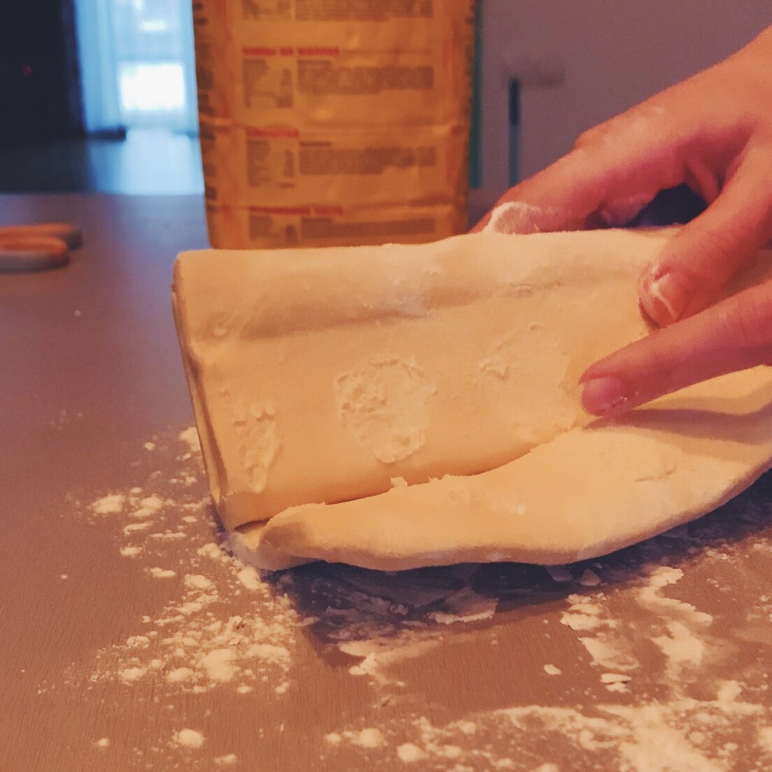 Как быстрее разморозить слоеное тесто дрожжевое