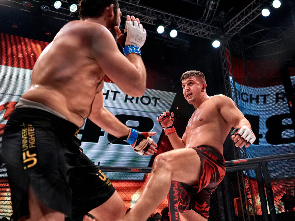 Поединок Артема Шишкина и Мусы Абдурахманова