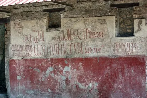 Фото и иллюстрации взяты из открытых источников и принадлежат их авторам.