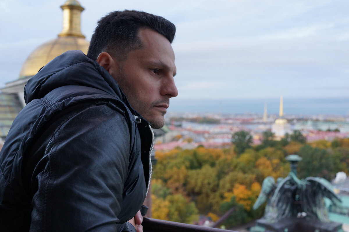 Автор Аваков В.В.