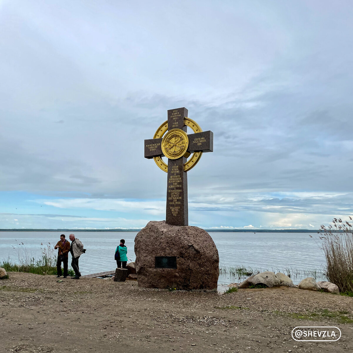 Поклонный крест, Ростов Великий