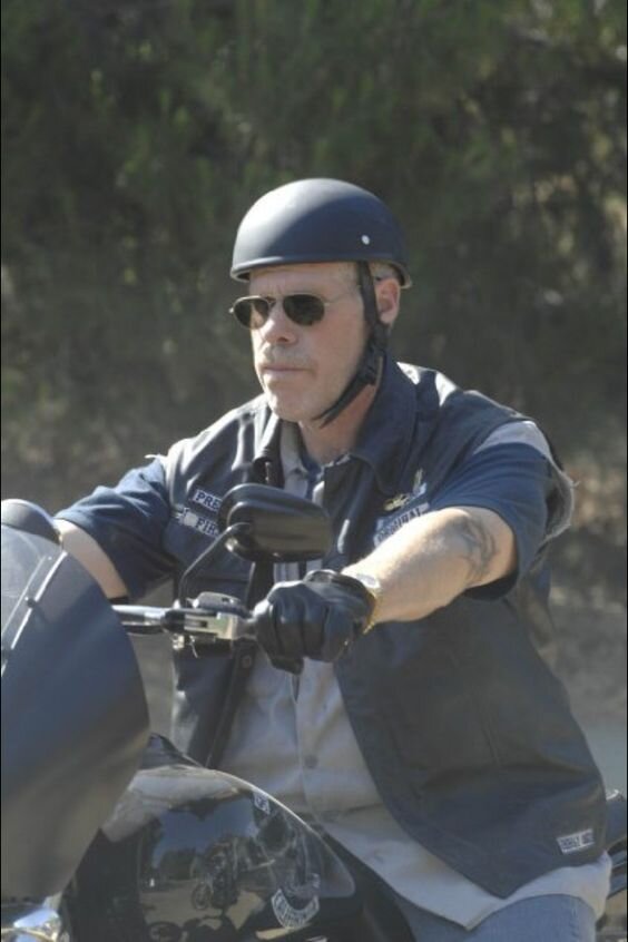 Рон Перлман