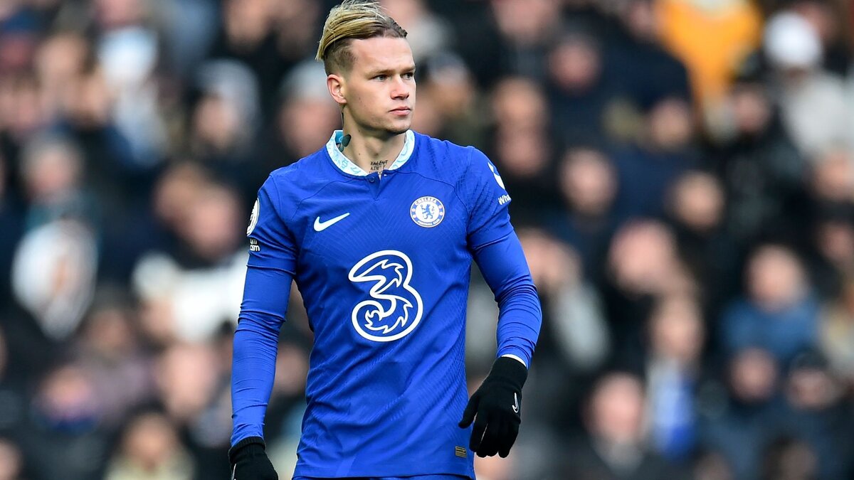 Михаил Мудрик в "Челси"... играет!