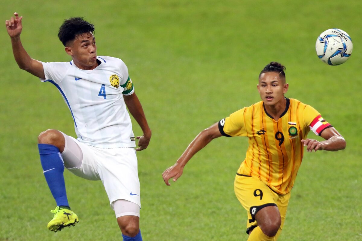     «Я тренировал самого богатого футболиста в мире»: регистрационная форма раскрыла королевские связи футболиста