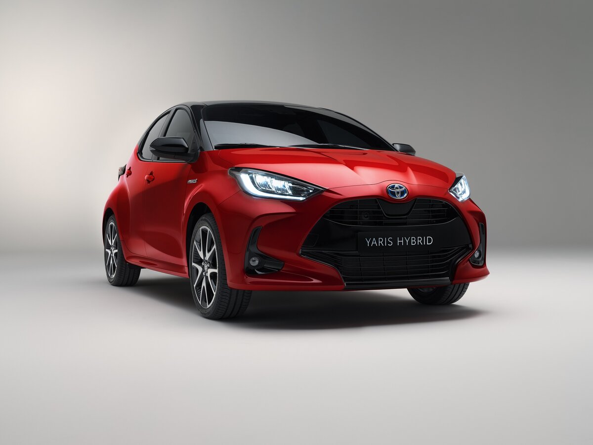 Новый Toyota Yaris 4 поколения