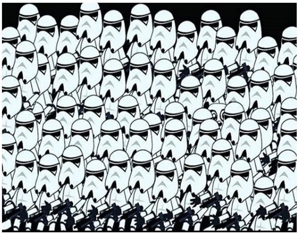 Выделяйся из толпы. Найди не такой как все. Толпа людей и один человек. Найди не такой как все. Найди не такой как все.