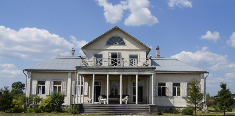 Идеальные расположения помещений в доме с мезонином