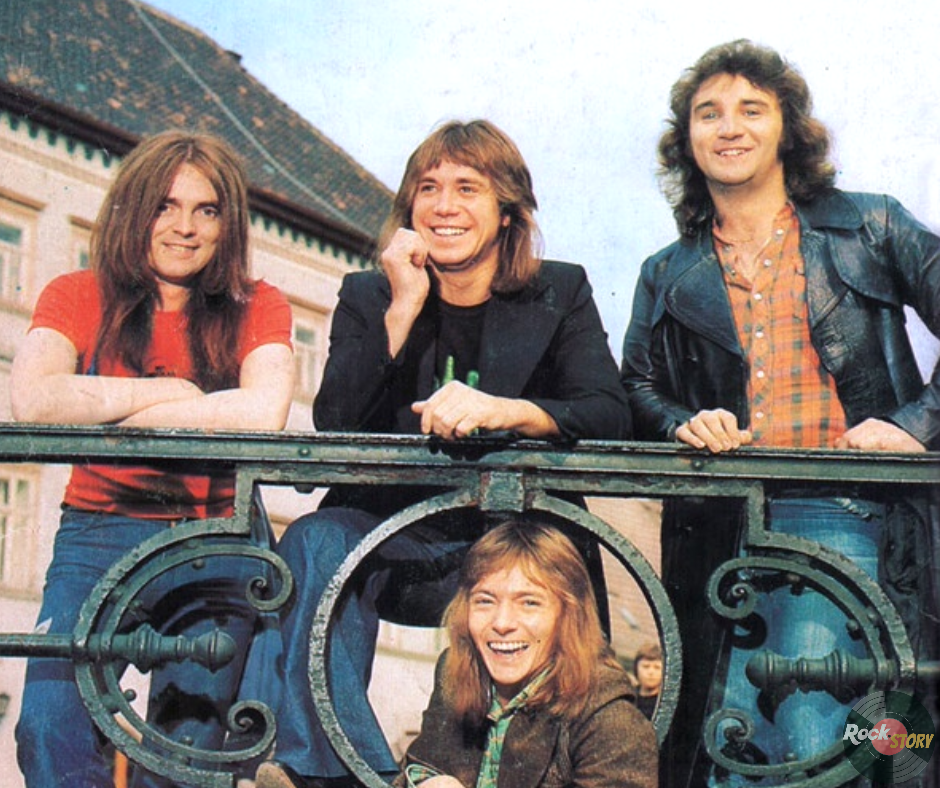 Группа смоки биография. Smokie. Группа Смоки 1976. Smokie рок группа.