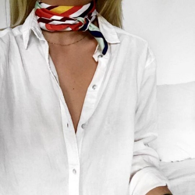 Как носить шарф с блузкой