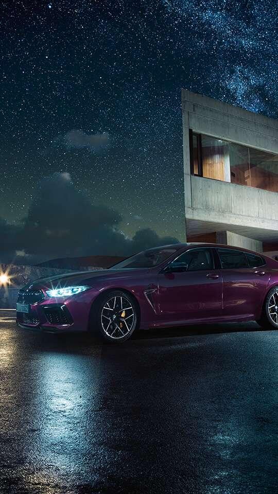 Новый BMW М8 Gran Coupe — это удивительный четырехдверный спорткар, который объединяя передовые инженерные решения моделей семейства BMW M и эксклюзивность автомобилей BMW класса «люкс», предлагает беспрецедентное удовольствие от вождения и непередаваемую атмосферу роскоши. На выбор доступны три версии. BMW M850i xDrive Gran Coupe радует уникальным сочетанием высоких эксплуатационных характеристик, экономичности и комфорта. BMW M8 Gran Coupe с системой M xDrive впечатляет эксклюзивной атмосферой и динамичным характером. Самый экстравагантный представитель линейки — BMW M8 Competition Gran Coupe с системой M xDrive — отличают захватывающие эксплуатационные показатели и роскошь в наивысшем воплощении.