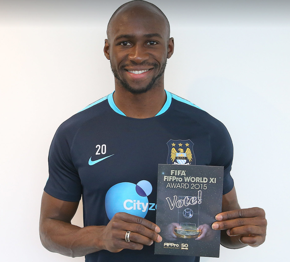 Лучше бы играл в FIFA?)